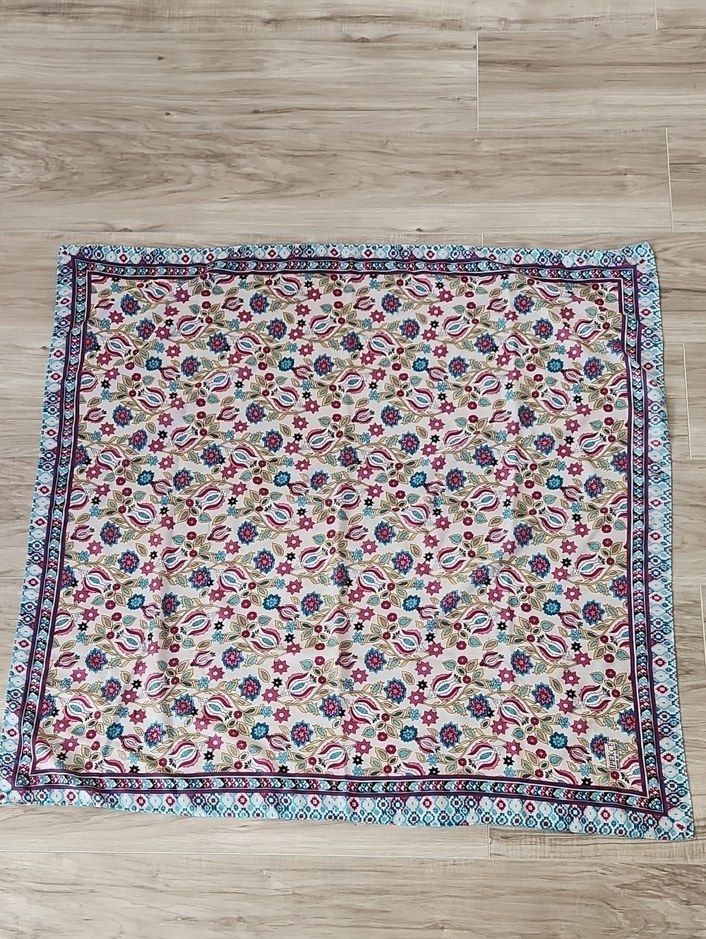 Ipekce Large Turkish Scarf